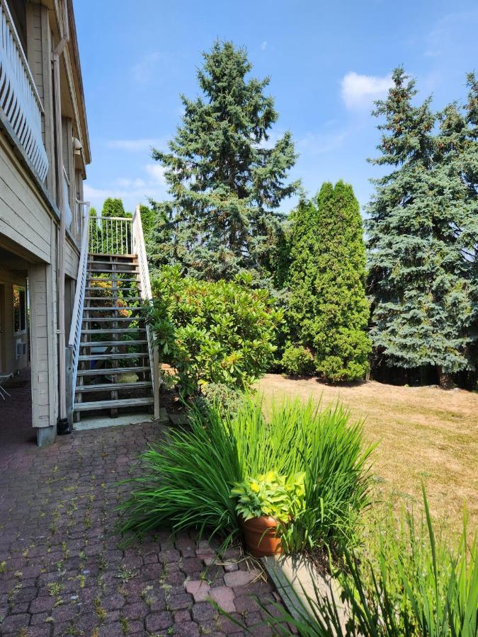 Grantview Inn Surrey Dış mekan fotoğraf